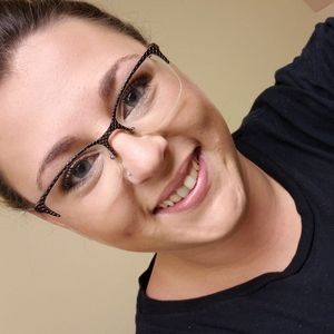 Meet your Posher, Natalie